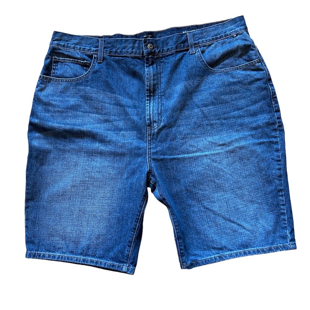 Nautica relaxed fit jean shorts mens size 40.